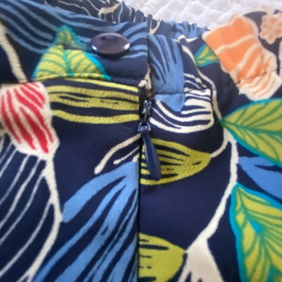 Sag Harbor Multicolor Floral Skirt Tropical • Resort Wear • Boho •Floral •Beachy - Picture 5 of 10